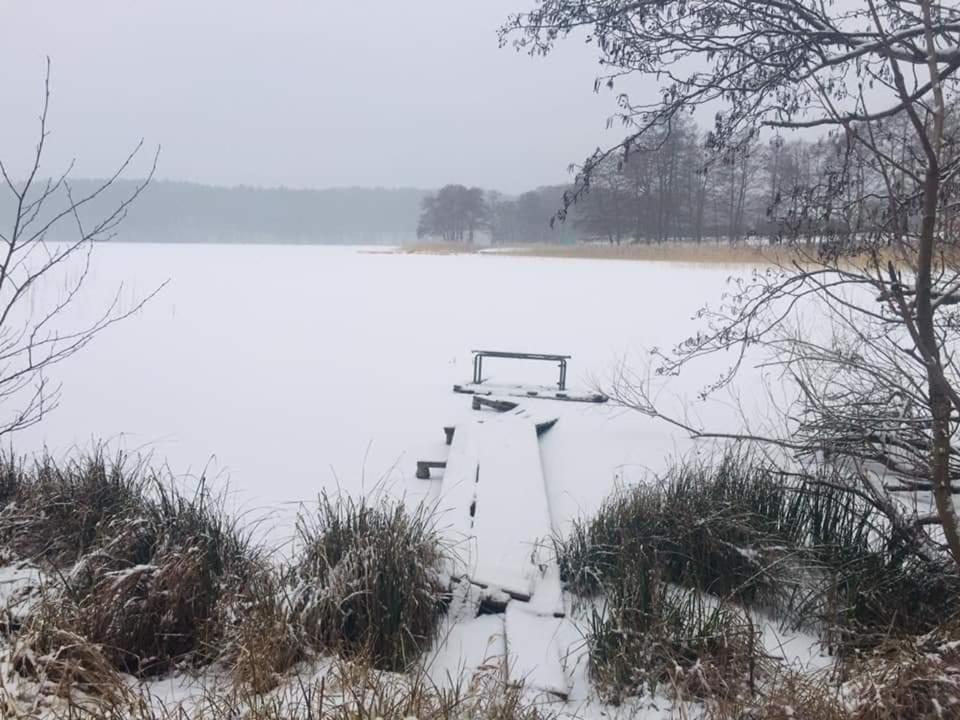 Apartament Nad Jeziorem Welle Kolczewo Bagian luar foto