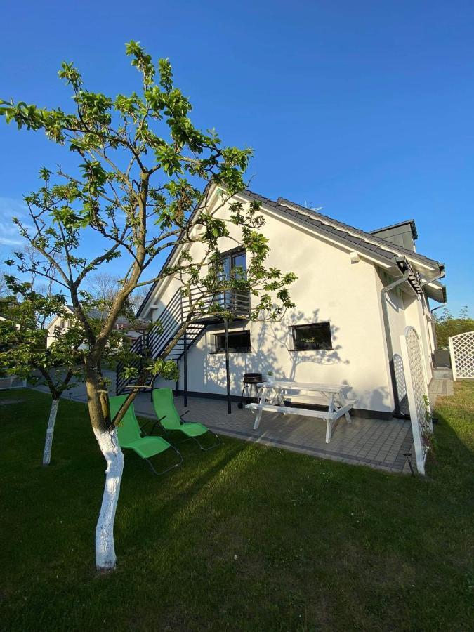 Apartament Nad Jeziorem Welle Kolczewo Bagian luar foto