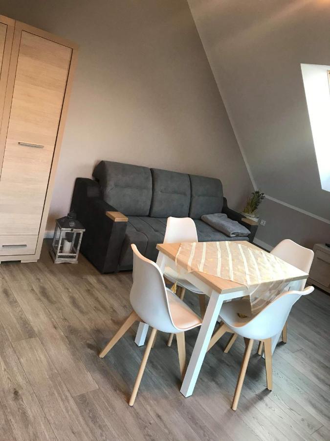 Apartament Nad Jeziorem Welle Kolczewo Bagian luar foto